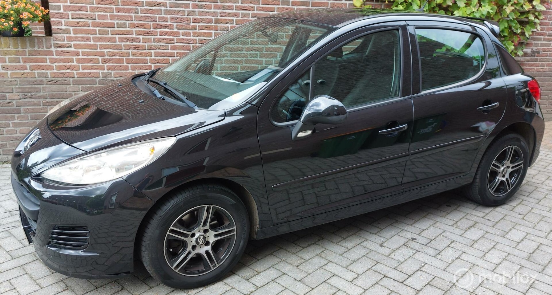 Peugeot 207 - 1.4 VTi Style 1.4 VTi Style (APK 27-8-26/Airco/Cruise control) - AutoWereld.nl
