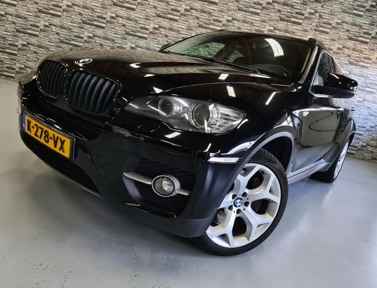BMW X6 - xDrive50i Executive *408PK*Camera*Trekhaak*NAP*! - AutoWereld.nl