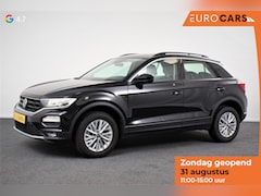 Volkswagen T-Roc - 1.5 TSI 150pk Automaat Style | Navigatie | Climate Control | Adaptieve Cruise Control | El