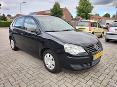 Volkswagen Polo - 1.2-12V Optive met Airco en Nieuwe Apk