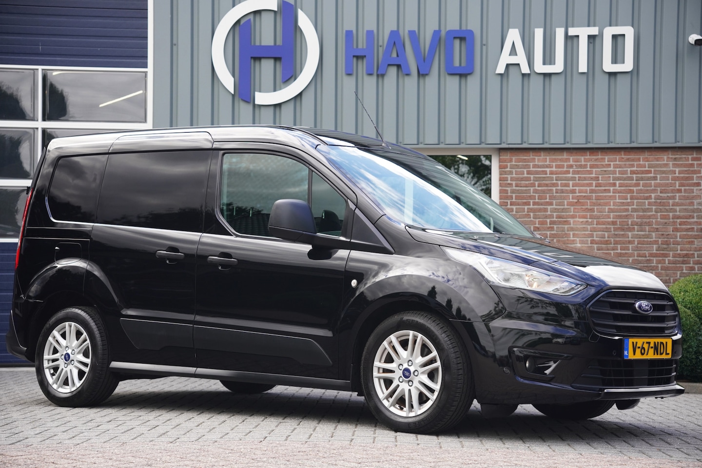 Ford Transit Connect - 1.0 Benzine, AIRCO, NAVI, BTW-VRIJ / MARGE - AutoWereld.nl