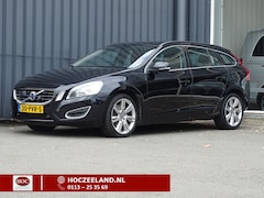 Volvo V60 - 2.0T Momentum Automaat | 200 PK | Trekhaak