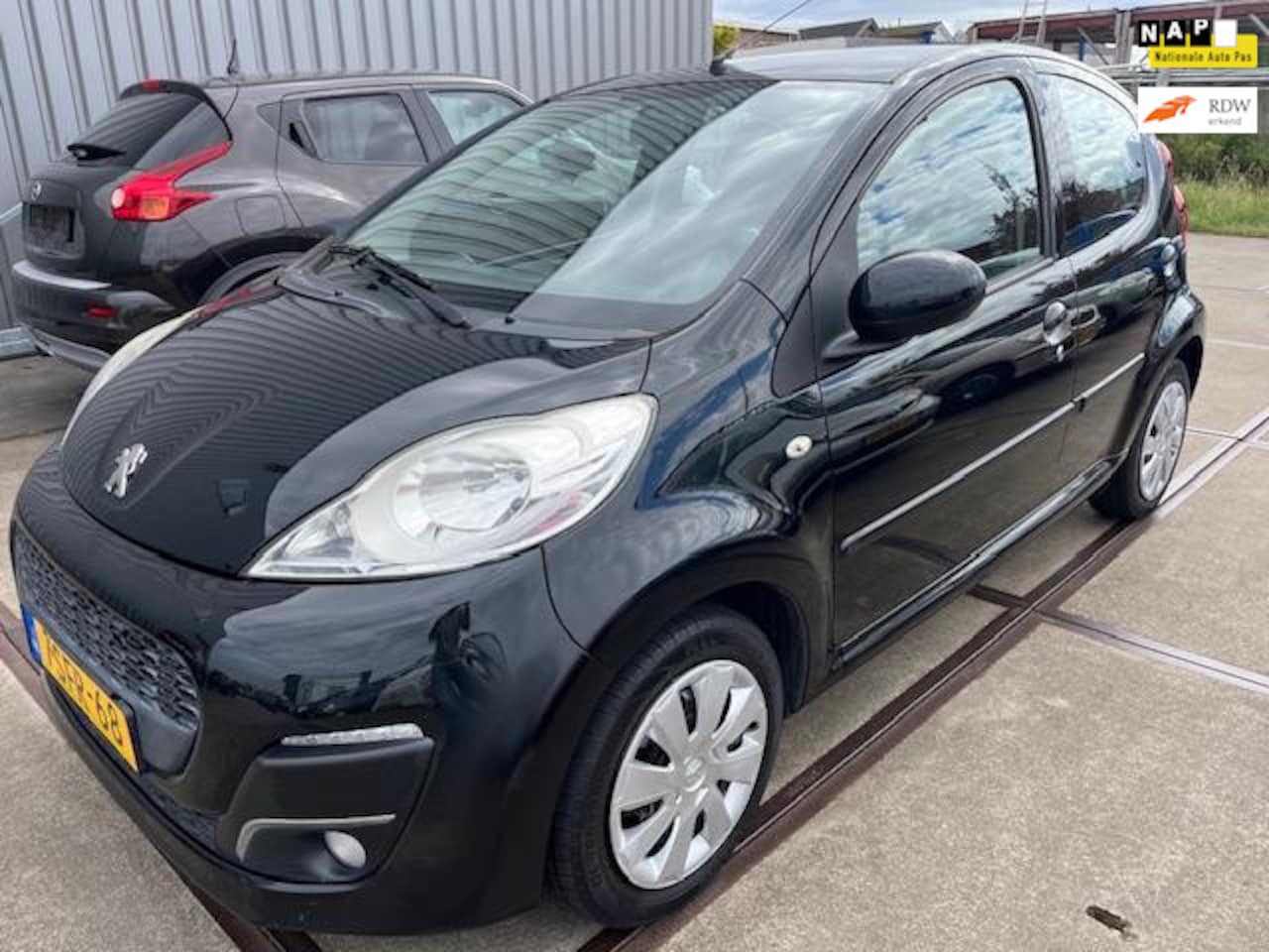 Peugeot 107 - 1.0 Active AIRCO -NAP - AutoWereld.nl