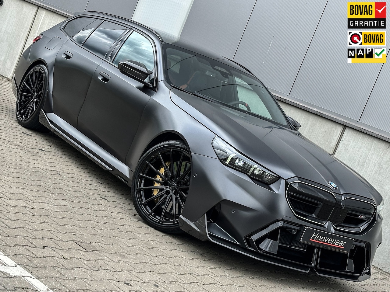 BMW 5-serie Touring - M5 Keramisch Akra 800Pk 22Inch Carbon Pack Mat Zwart Full - AutoWereld.nl