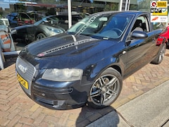 Audi A3 - 1.6 Ambiente, recent versnbak en koppeling vv