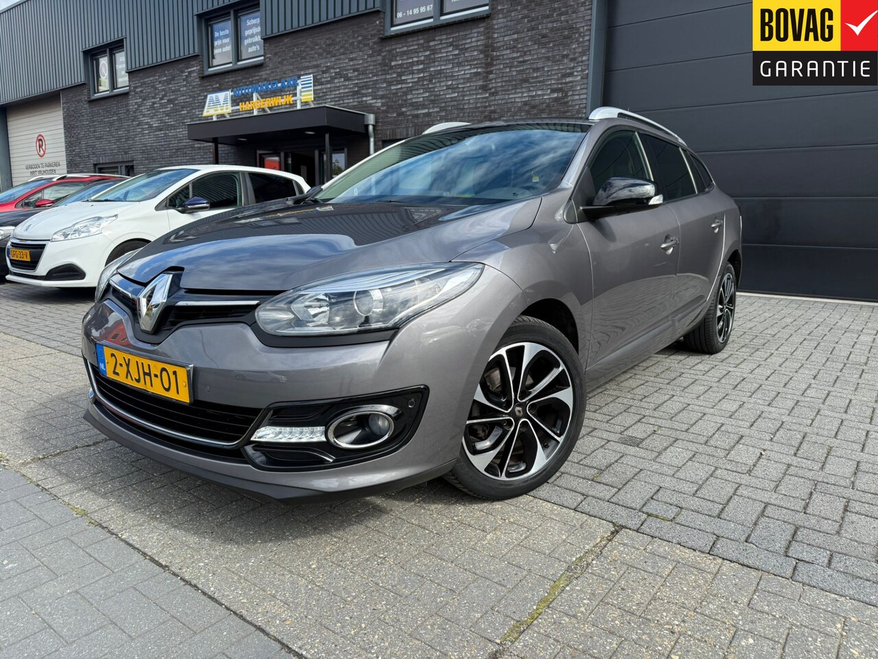 Renault Mégane Estate - 1.2 TCe Bose | AUTOMAAT | 2E EIGENAAR | CAMERA  | PANO DAK | NAVI | LMV | LAGE KM STAND | - AutoWereld.nl