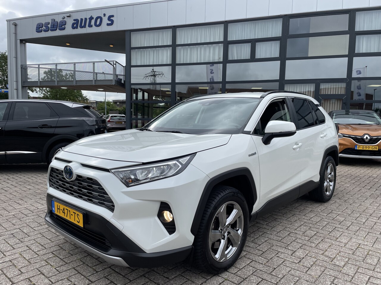 Toyota RAV4 - 2.5 Hybrid Business Plus Navigatie Trekhaak Camera DAB Adaptieve Cruise Control Leer Elek. - AutoWereld.nl