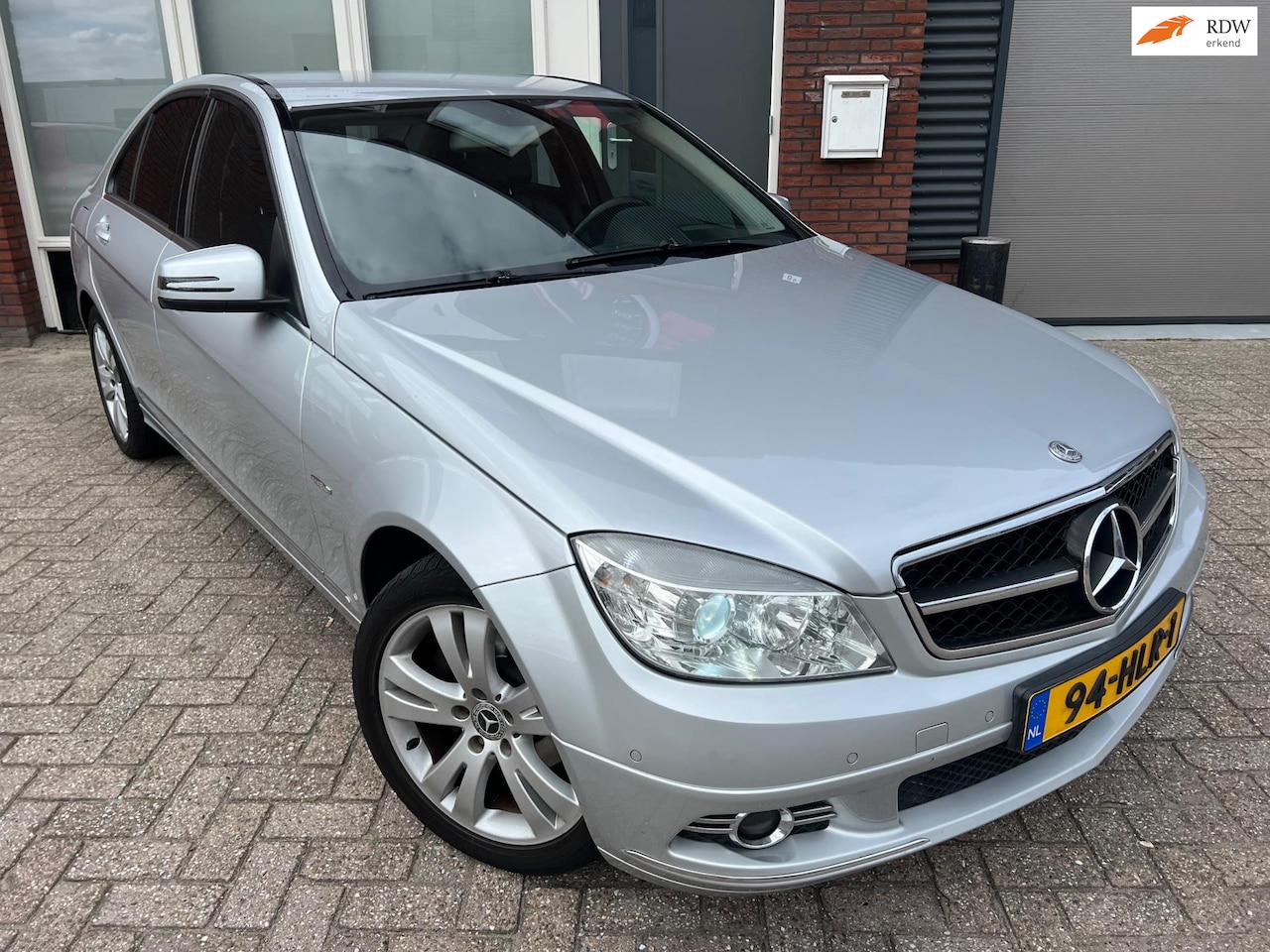 Mercedes-Benz C-klasse - 180 K BlueEFFICIENCY Business Class Avantgarde / Leder / PDC - AutoWereld.nl