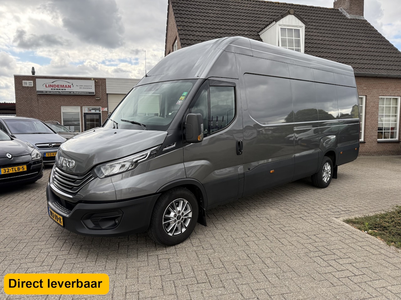 Iveco Daily - 35S18HV 3.0 Aut. 180pk L4/H3 Clima Navi ACC LED 16" - AutoWereld.nl