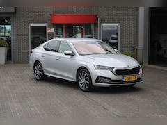 Skoda Octavia - 1.5 TSI First Edition Adaptive/Trekhaak/Clima/Led