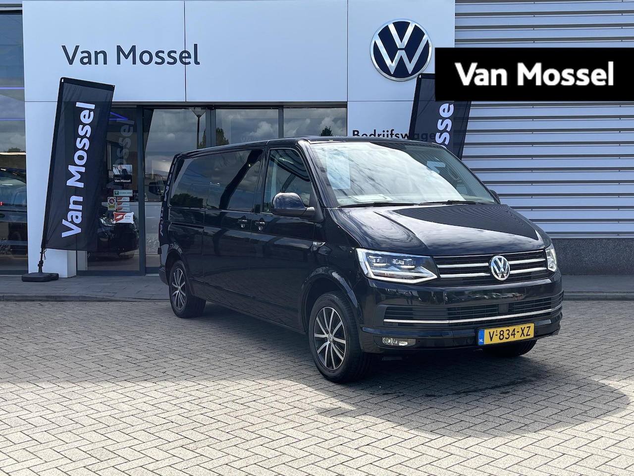Volkswagen Transporter - 2.0 TDI L2H1 DC Comfortline Plus | Airco | Multifunctioneel stuur | Cruise control | Camer - AutoWereld.nl
