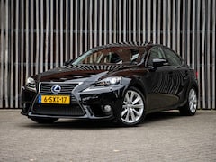 Lexus IS - 300h 181pk Business Line Pro |NL-AUTO|Schuifdak|LED|Navi|Camera|H-Leder|