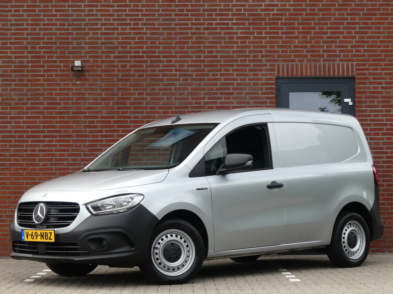 Mercedes-Benz eCitan - 112 L1 51 kWh Trekhaak/Airco/PDC - AutoWereld.nl