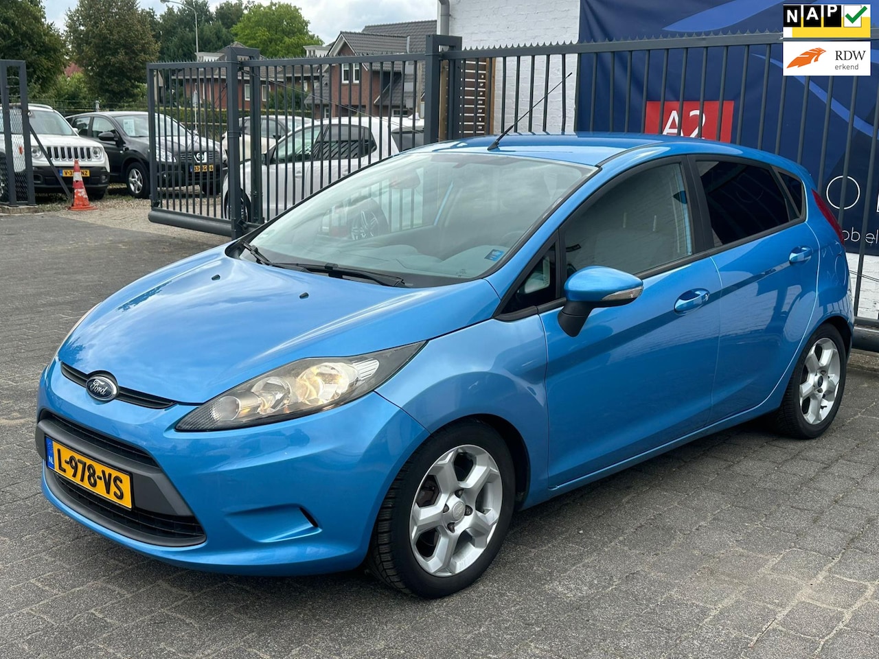 Ford Fiesta - 1.25 Trend / AIRCO / MULTIFUNCTIONEEL STUURWIEL / AUX - AutoWereld.nl