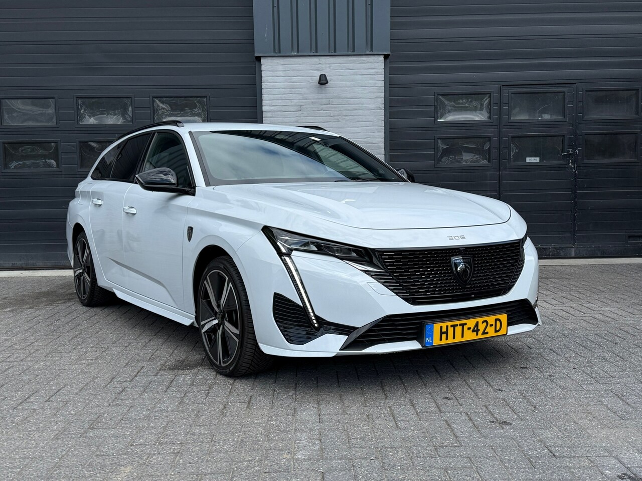 Peugeot 308 SW - 1.2 PureTech GT Line Plus, 360 Cam, Focal, Adp Cruise - AutoWereld.nl
