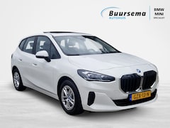 BMW 2-serie Active Tourer - 225e xDrive | Head-up | Panoramadak | Lederen MemorySeats |