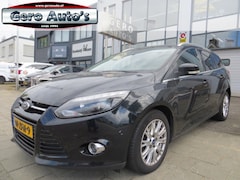 Ford Focus Wagon - 1.6 EcoBoost Titanium vol extra`s , airco ecc distrubitie vervangen