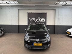 Volkswagen Touran - 1.6 TDI Highline Automaat/Dsg/Panodak/Climate