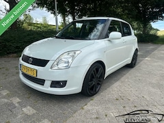 Suzuki Swift - 1.3 5-Drs, NL Geleverd, Airco, GR Scherm, Garantie