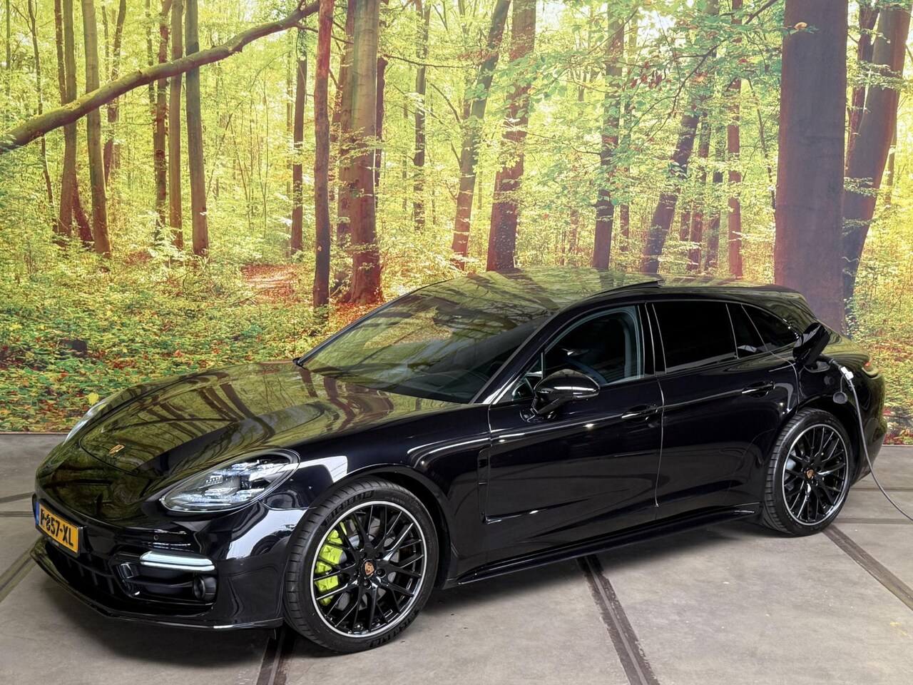 Porsche Panamera Sport Turismo - 2.9 4S E-Hybrid Plug In 560 PK Automaat 4 Wiel Sturing Panodak Head Up 21 Inch - AutoWereld.nl