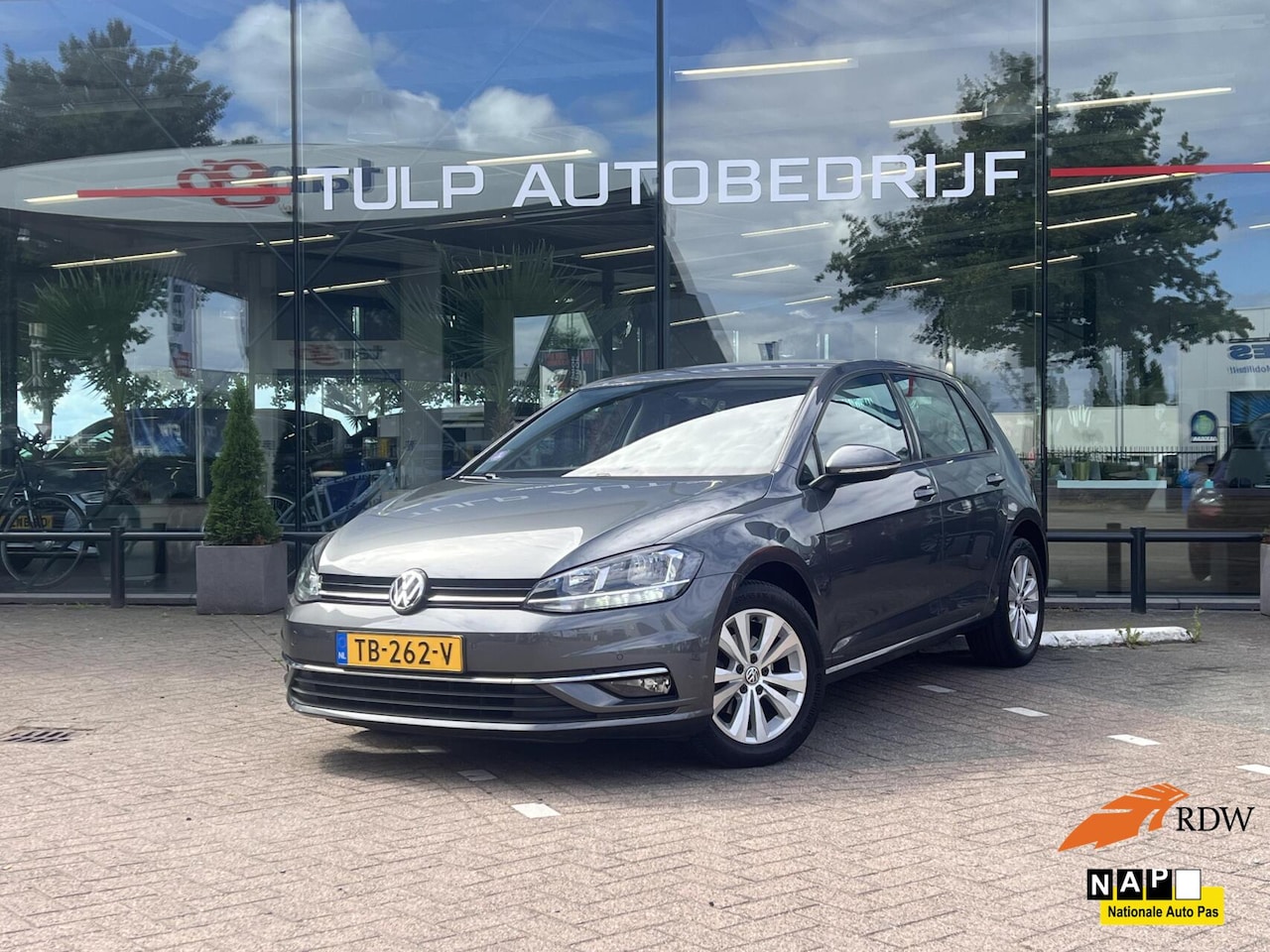 Volkswagen Golf - 1.0 TSI Comfortline Business Navi Clima Cruise NAP - AutoWereld.nl