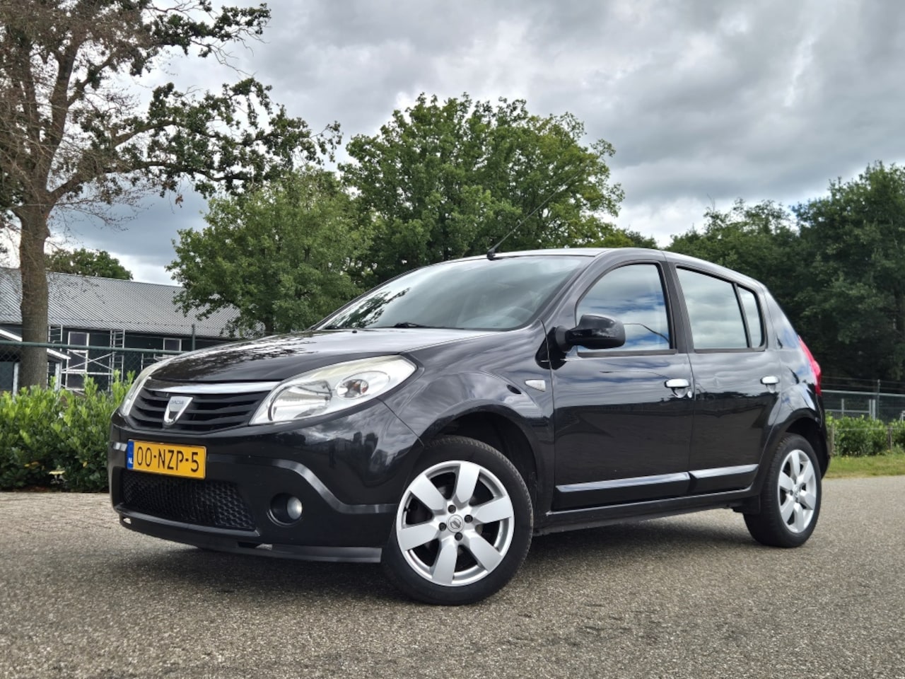 Dacia Sandero - 1.2 Lauréate 1.2 Lauréate - AutoWereld.nl