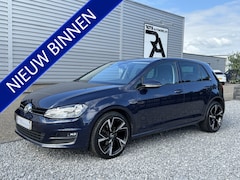 Volkswagen Golf - 1.2 TSI Lounge 2015 Clima|Cruis|PDC|Stoelverw Blauw