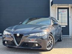 Alfa Romeo Giulia - 2.0T Super | Automaat met F1 Schakel | Circa 15.000, - Excl. BTW | Leder/Stof | Carplay |