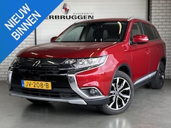 Mitsubishi Outlander - 2.0 Business Edition | 1e eige. | Trekhaak | 18" LMV | Navi | PDC | Camera | All-in rijkla