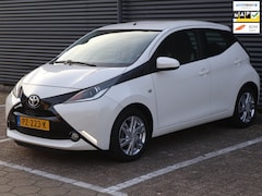 Toyota Aygo - 1.0 VVT-i x-pure|Camera|Bluetooth|Airco|LMV