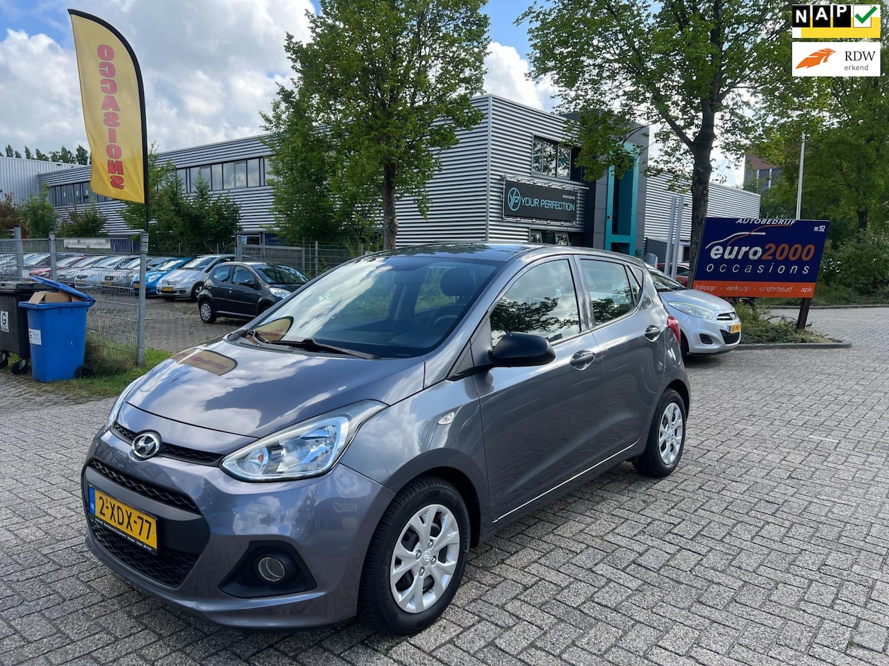 Hyundai i10 - 1.0i i-Motion - AIRCO - NAP - ZONDAG OPEN ! - AutoWereld.nl
