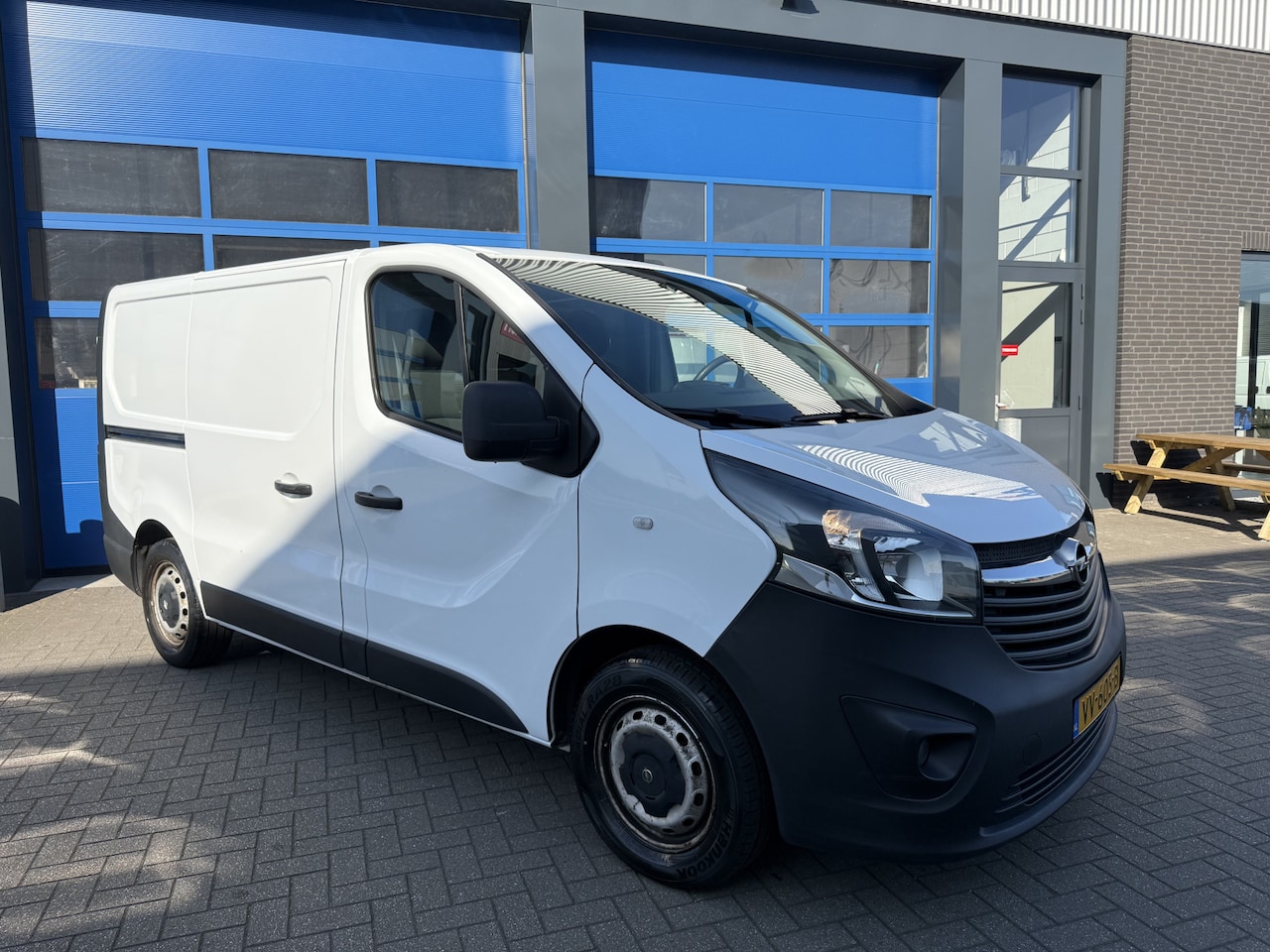 Opel Vivaro - 1.6 CDTI 90pK Airco/ Marge/ Trekhaak/ Edition/ L1H1 - AutoWereld.nl
