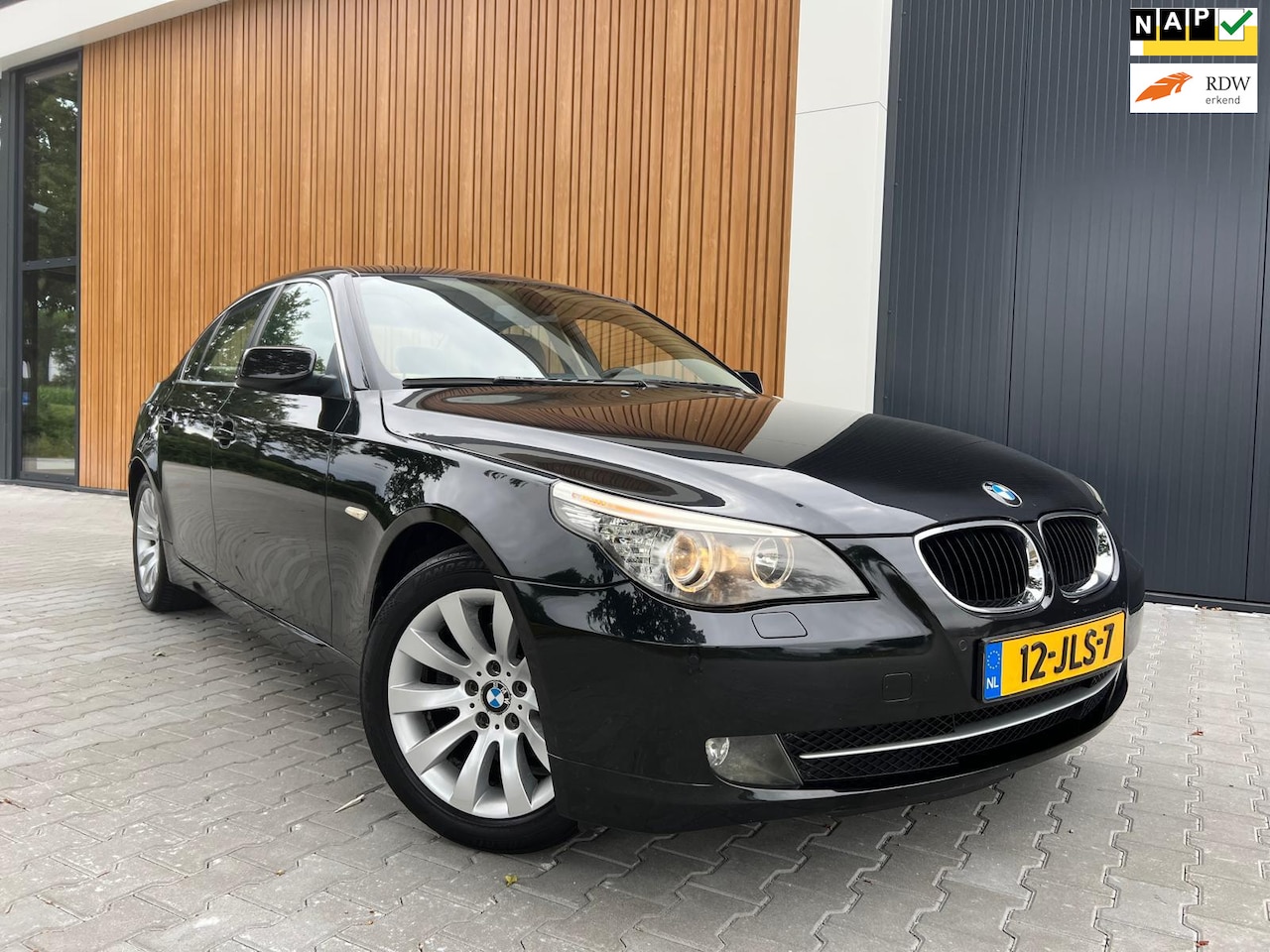BMW 5-serie - 520i Business Line Edition|Automaat|Lmv - AutoWereld.nl