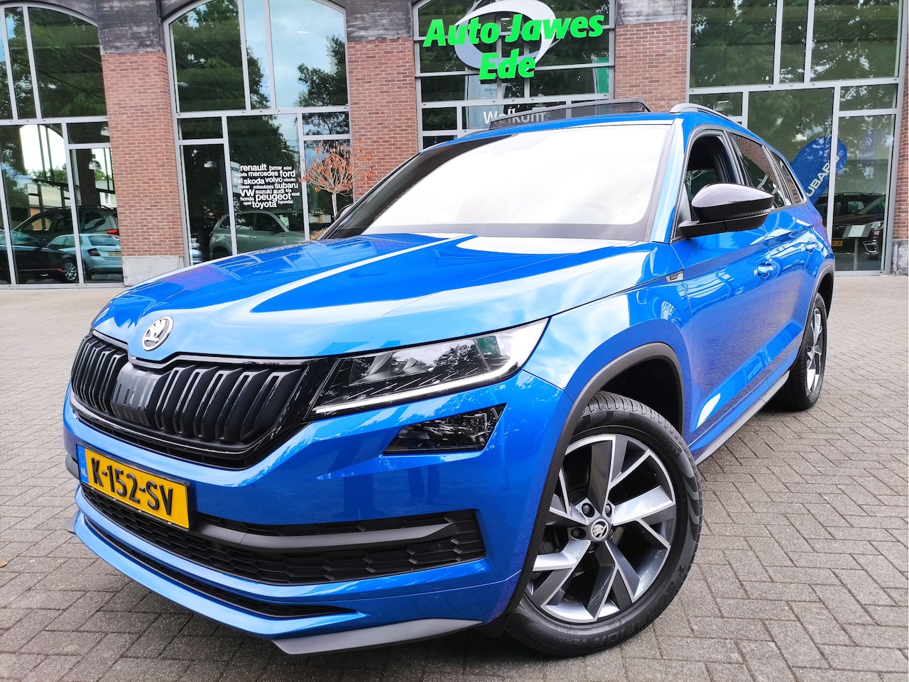 Skoda Kodiaq - 1.5 TSI DSG Sportline Business Panoramadak - Wegklapbare trekhaak - Premium audio - Elektr - AutoWereld.nl