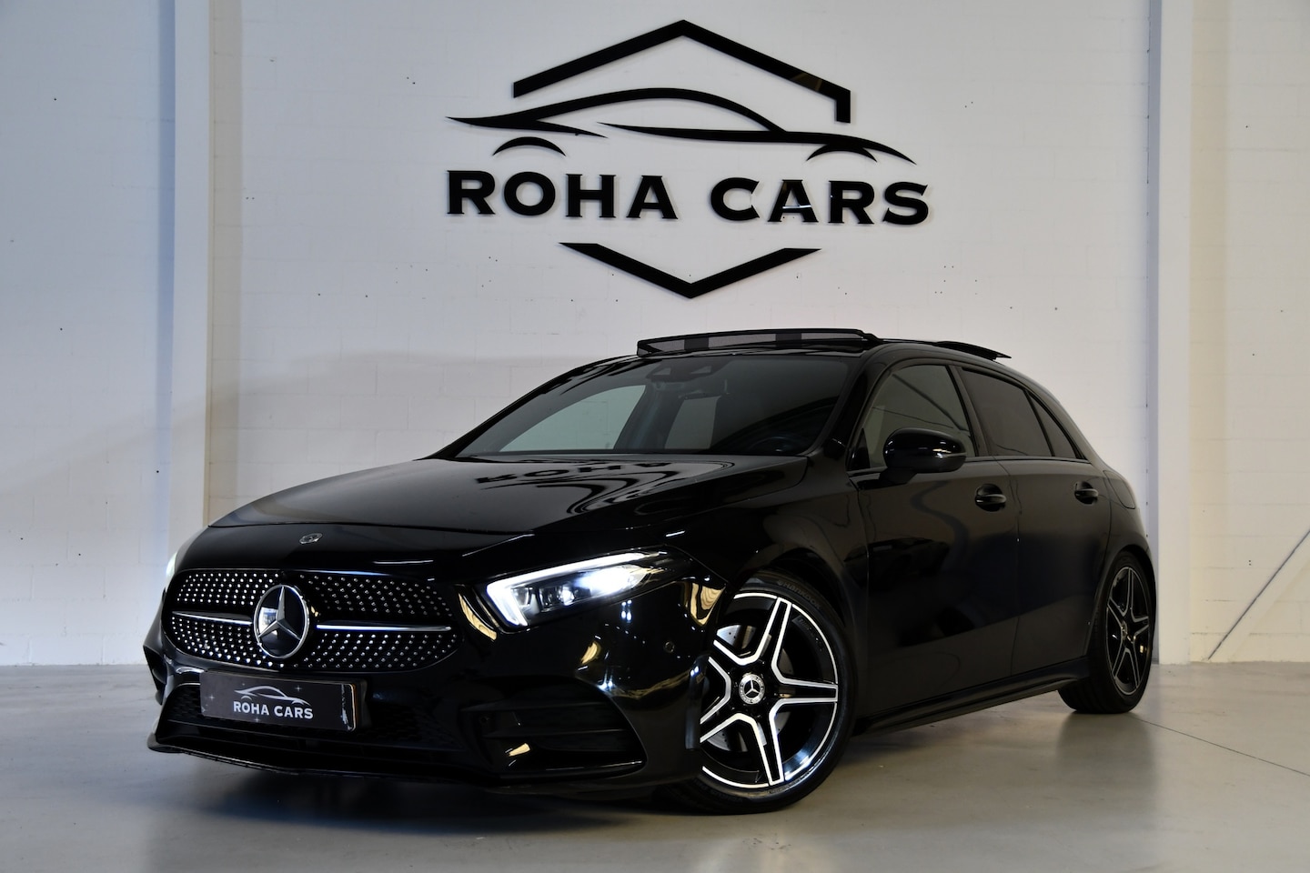 Mercedes-Benz A-klasse - 220 Premium AMG-pakket Sfeer/Camera/Burmester - AutoWereld.nl
