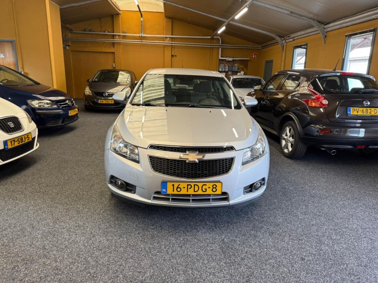 Chevrolet Cruze - 1.8 LS 1.8 LS - AutoWereld.nl