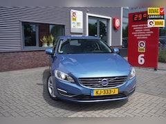 Volvo V60 - 2.4 D6 AWD Plug-In Hybrid Summum / Cruise / Stoelverwarming