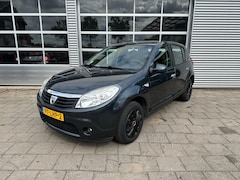 Dacia Sandero - 1.2 Lauréate - Scherm - Airco - Elektrische Spiegels - Elektrische Ramen