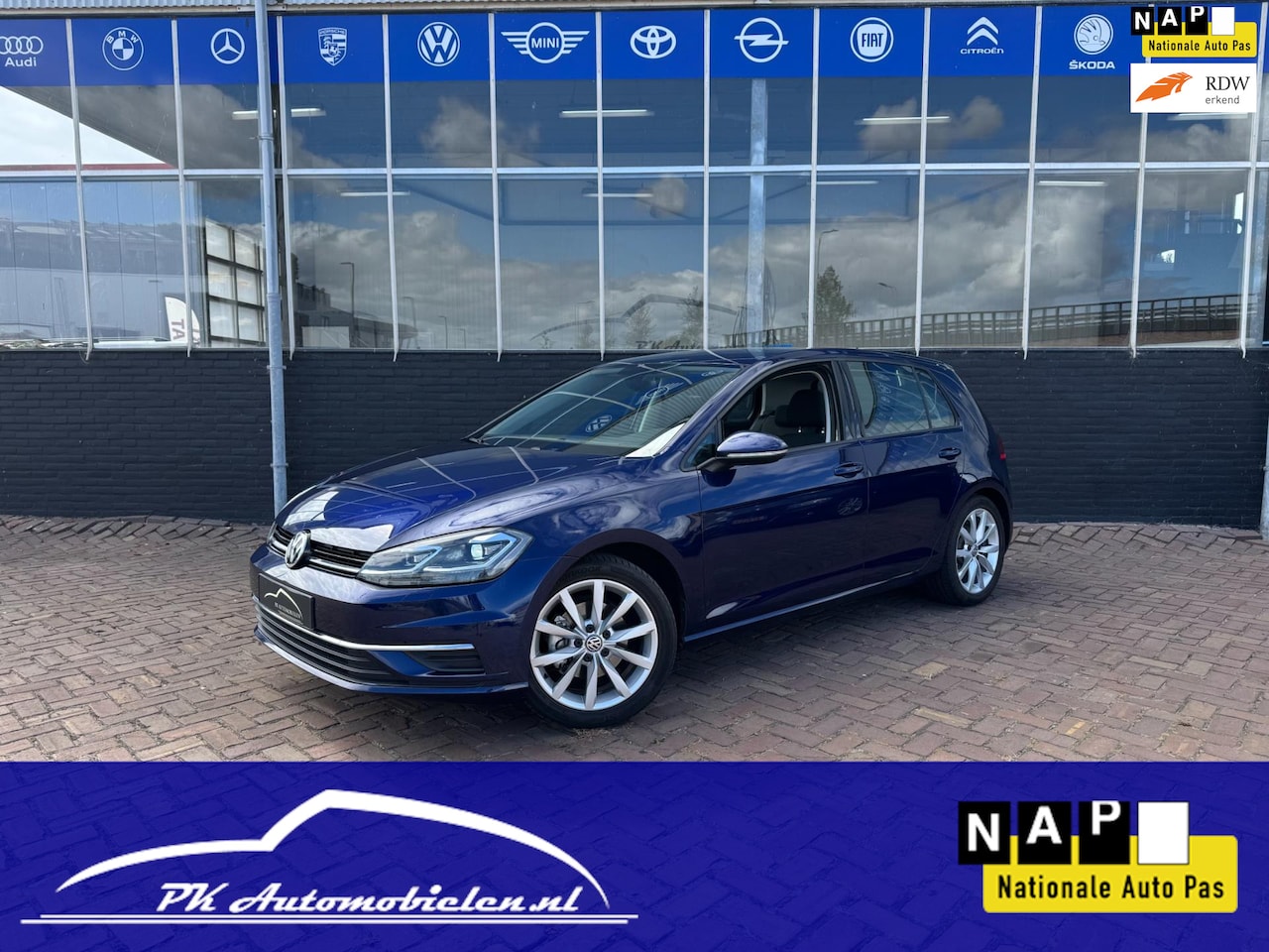 Volkswagen Golf - 1.4 TSI Highline Business R **TREKH. + CARPLAY + CRUISE** - AutoWereld.nl
