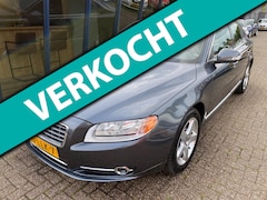 Volvo S80 - 2.5 T Momentum Automaat NL AUTO / LEER / NAVI