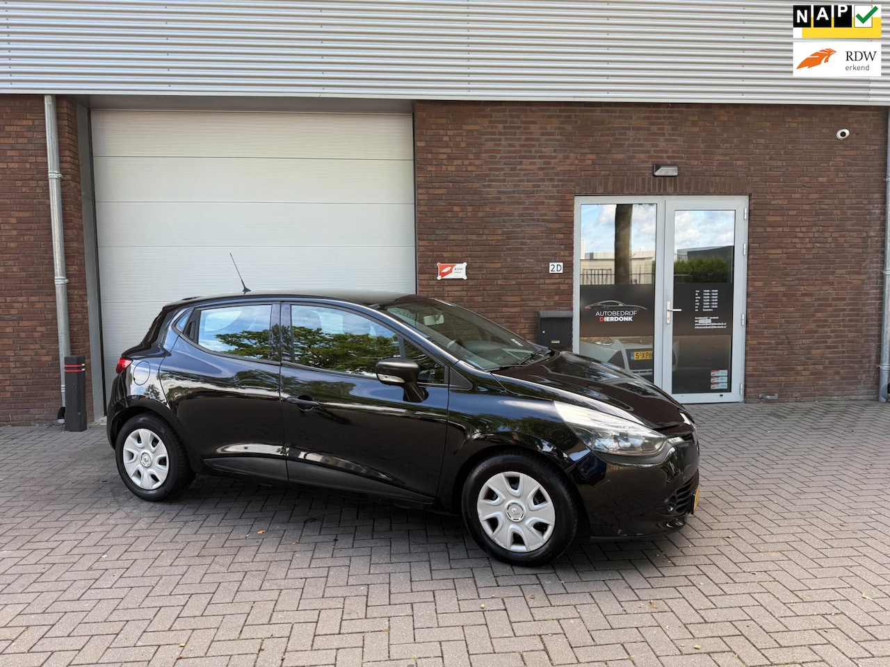 Renault Clio - 0.9 TCe Authentique|AIRCO|NIEUWE APK - AutoWereld.nl