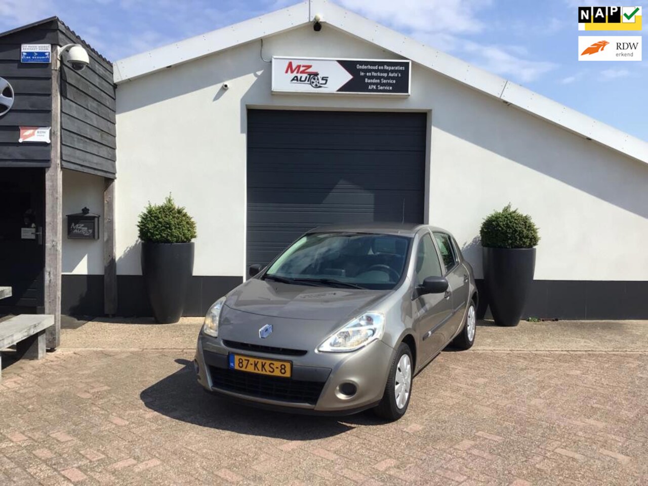 Renault Clio - 1.2 Special Line 1.2 Special Line - AutoWereld.nl