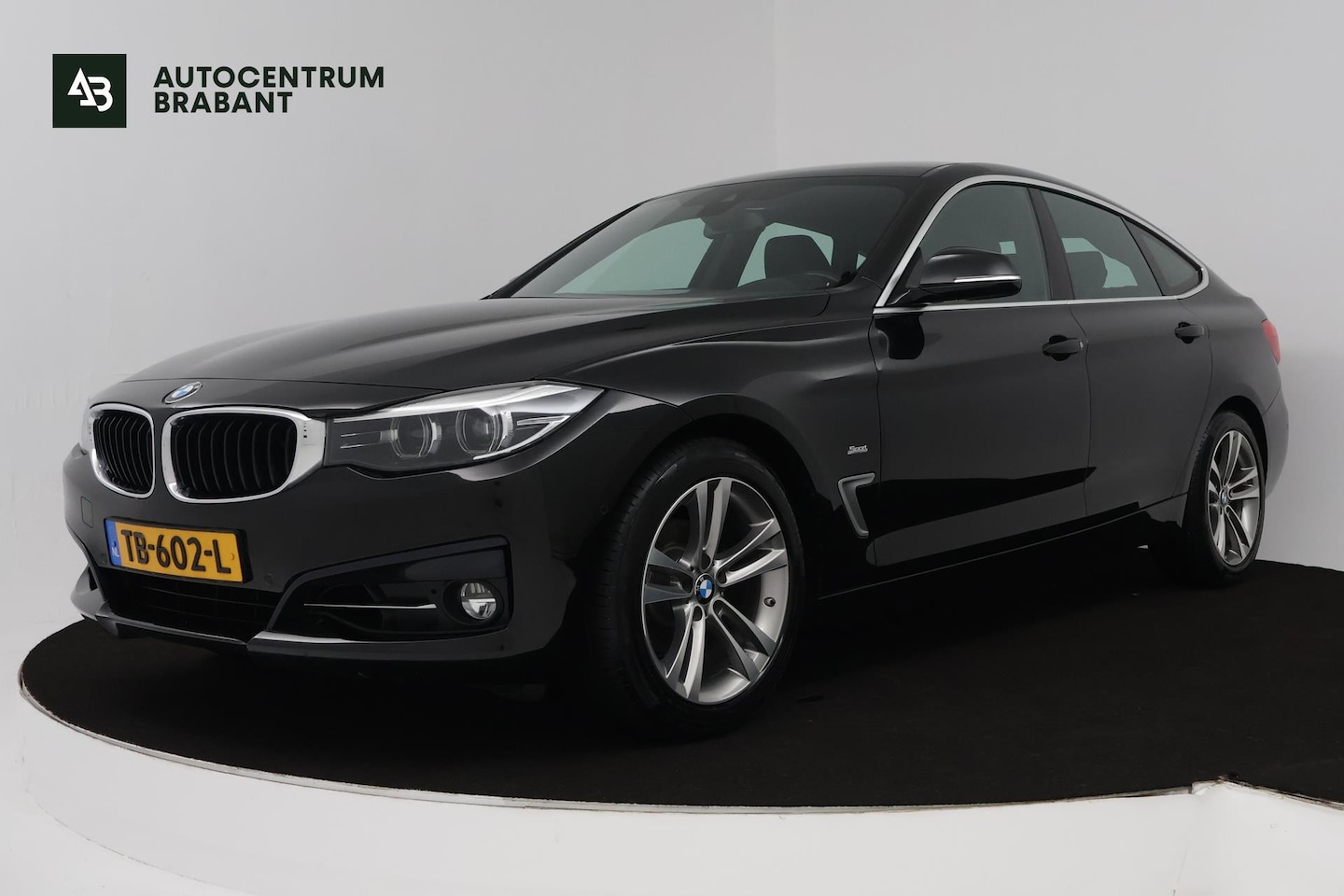 BMW 3-serie Gran Turismo - 320i High Executive (STOELVERWARMING, ACHTERUITRIJCAMERA, PARKEERSENSOREN, CRUISE CONTROL, - AutoWereld.nl