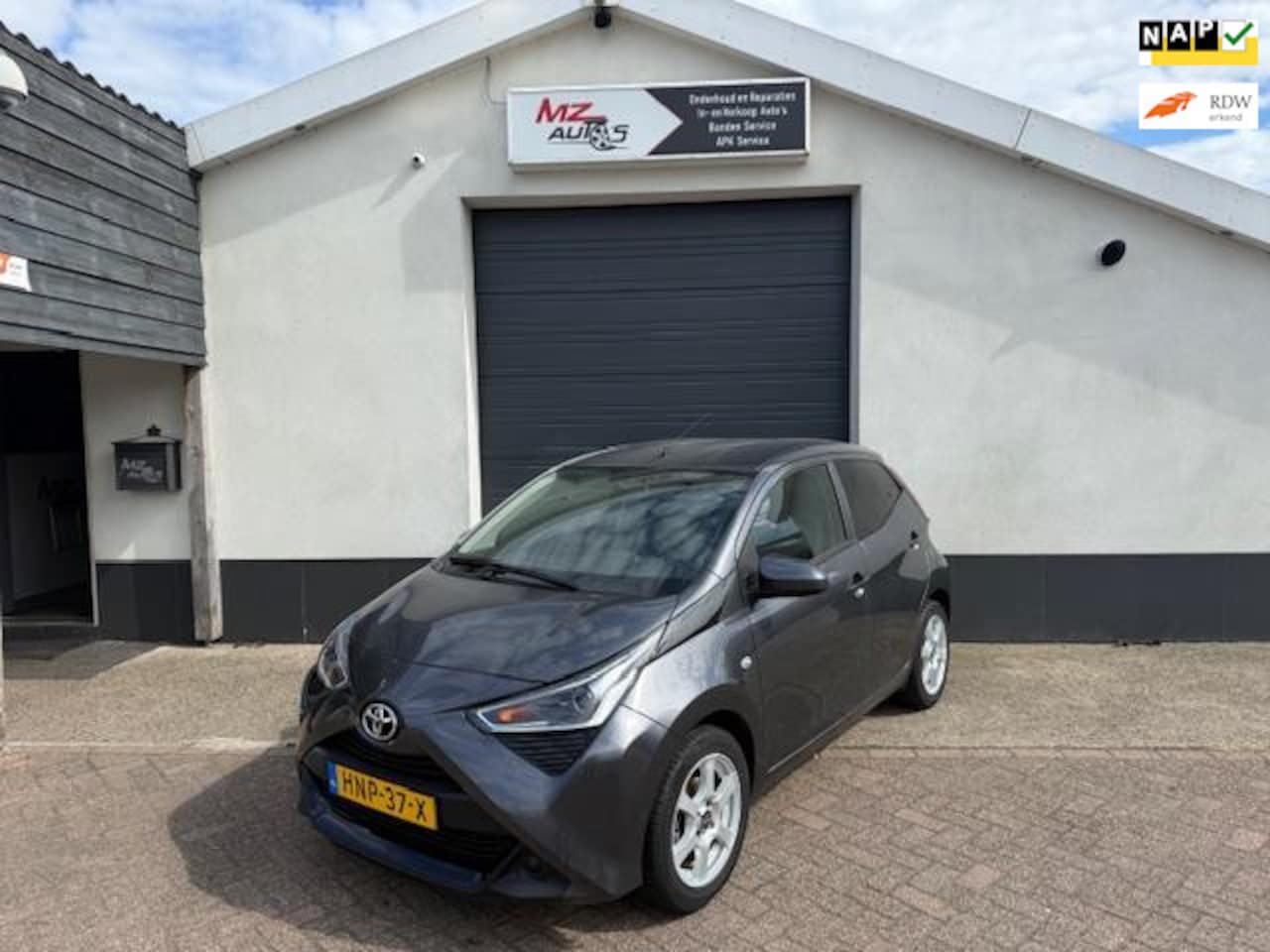 Toyota Aygo - 1.0 VVT-i x-fun 1.0 VVT-i x-fun - AutoWereld.nl