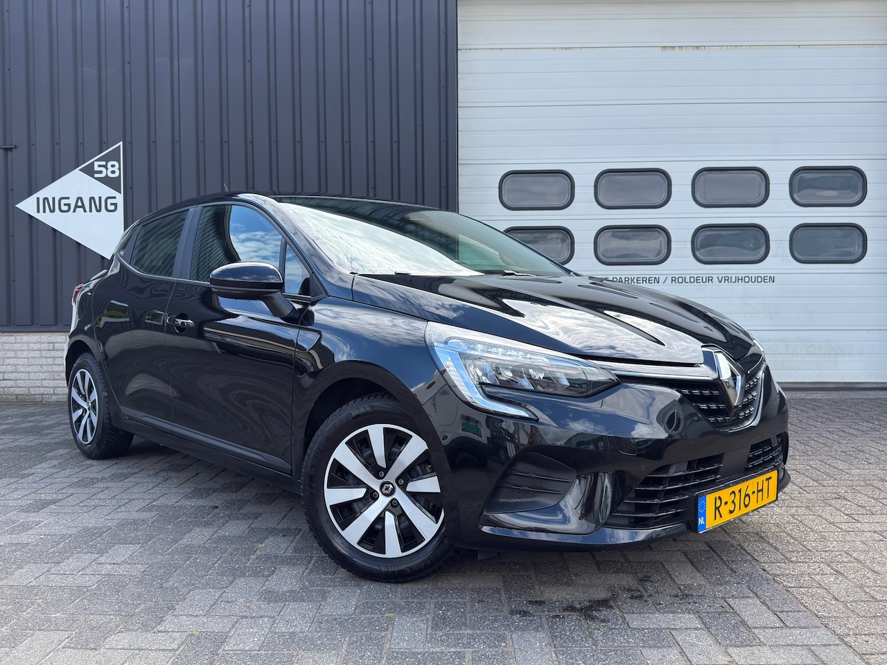 Renault Clio - 1.0 TCe 90 Equilibre/led/PDC/CRUISE/NAVI/1E EIGENAAR - AutoWereld.nl