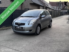 Toyota Yaris - 1.0 Bezine Manuel Gekeurd