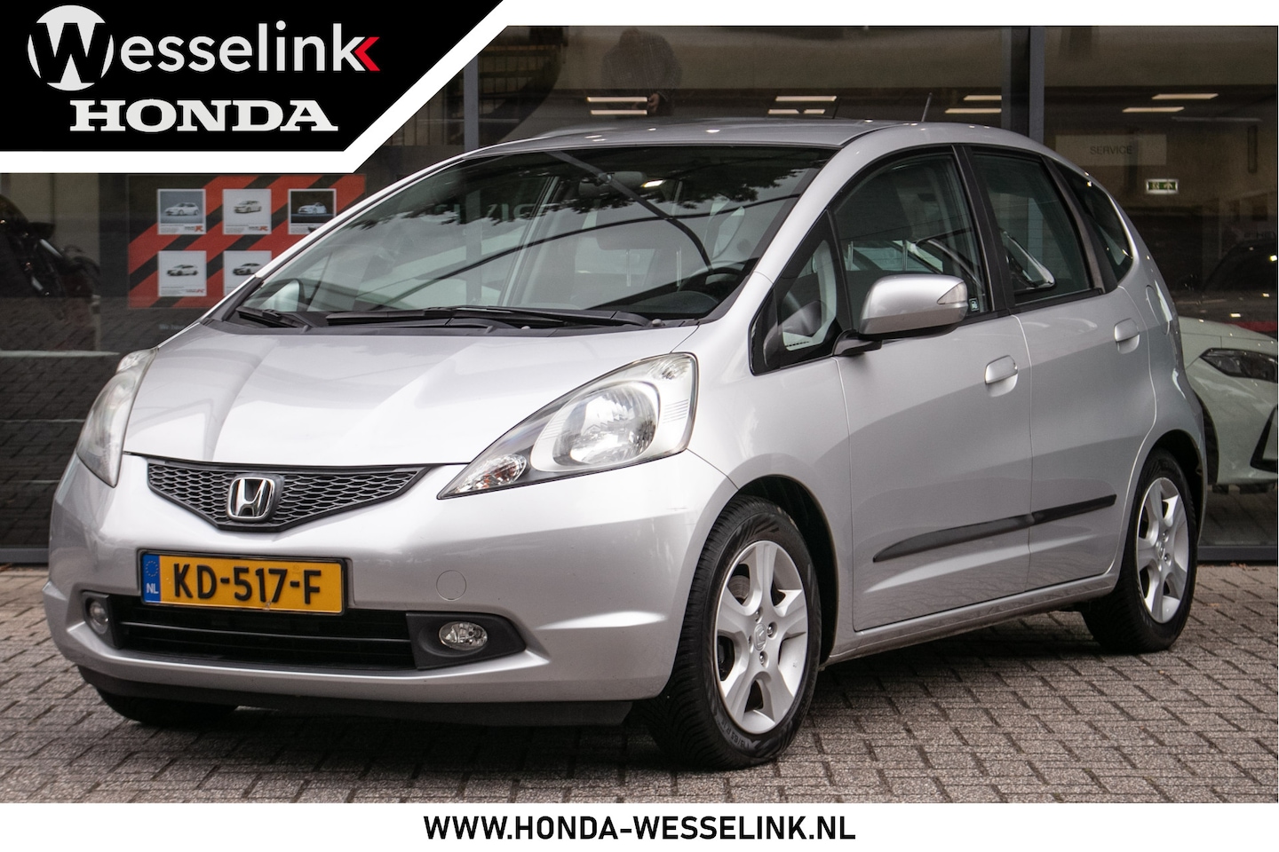 Honda Jazz - 1.4 Style Mode Automaat -All in rijklaarprijs | Trekhaak | All seasons | Dealer ond. | 12 - AutoWereld.nl