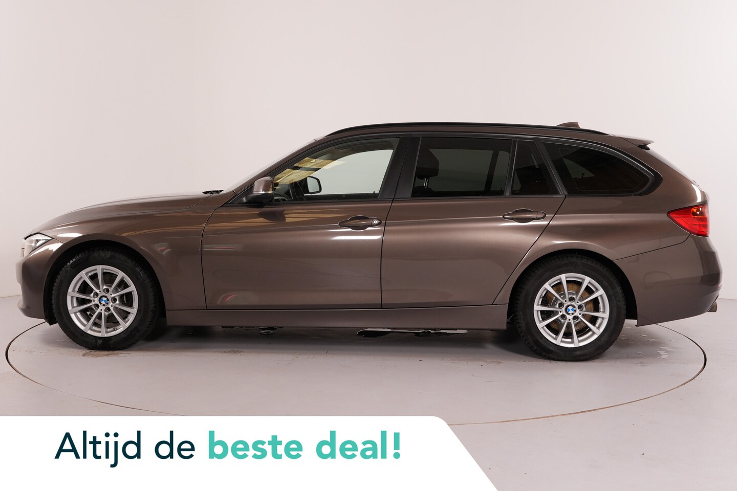 BMW 3-serie Touring - 318d Executive | Trekhaak | Leder | - AutoWereld.nl