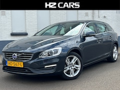 Volvo V60 - 2.4 D6 Twin Engine Momentum AWD|Leder|Trekhaak|Xenon