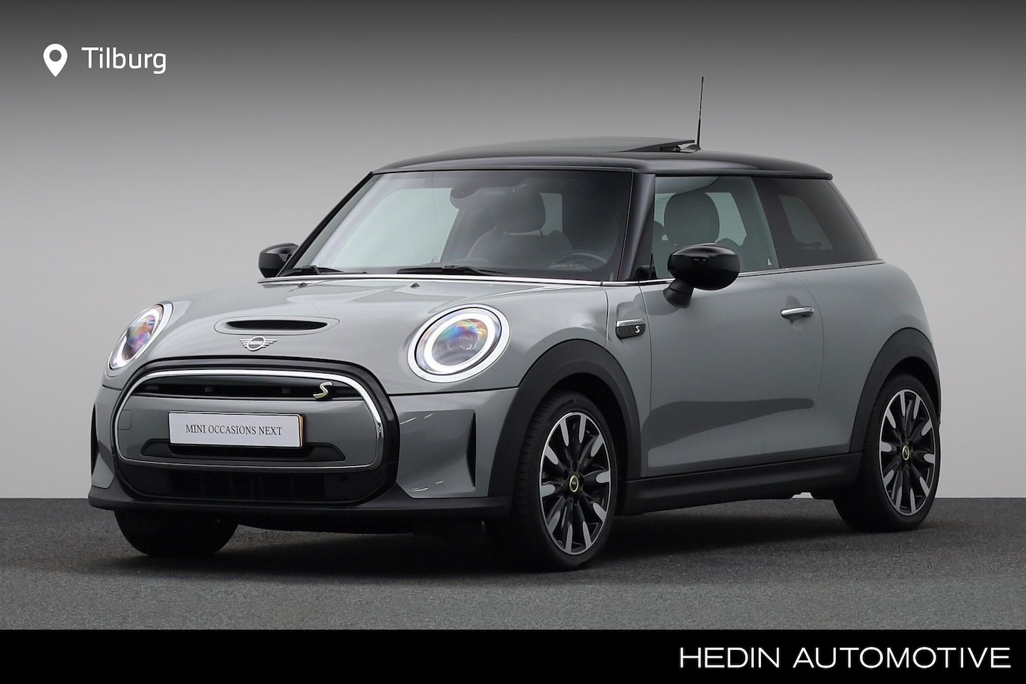 MINI Mini-Electric - Business Edition 33 kWh | verwarmde voorstoelen | Panoramadak | Park Distance Control acht - AutoWereld.nl